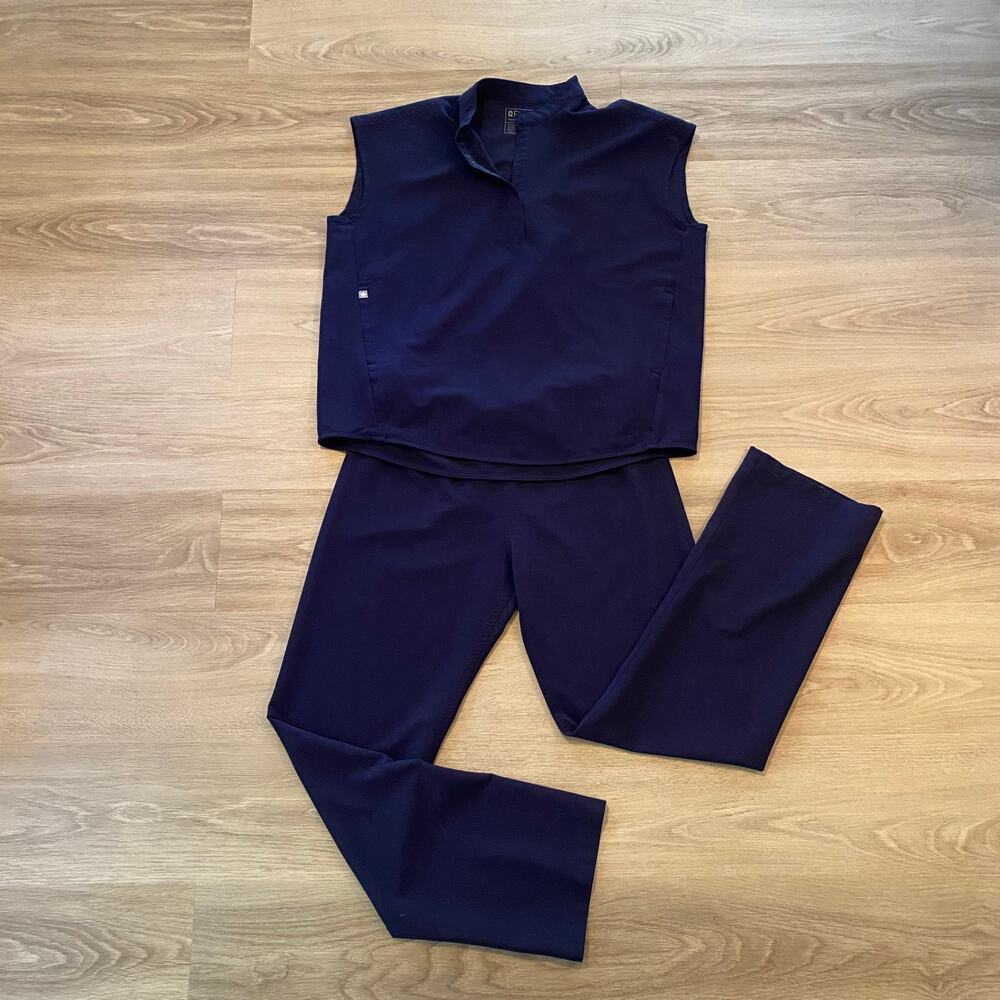 FIGS Navy Blue Rafaela Top Livingston Pant Scrub Set Uniform Small / Medium